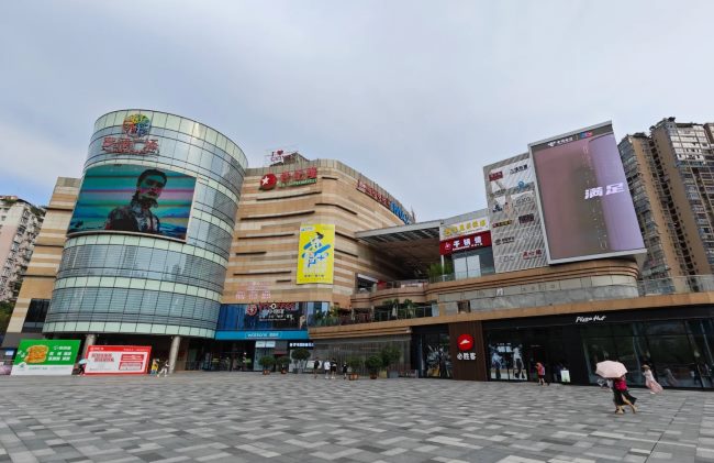 達(dá)州羅浮廣場(chǎng)購(gòu)物中心廣場(chǎng)大屏