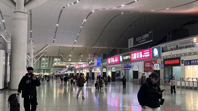 深圳北站候車大廳LED 深圳北站候車大廳LED