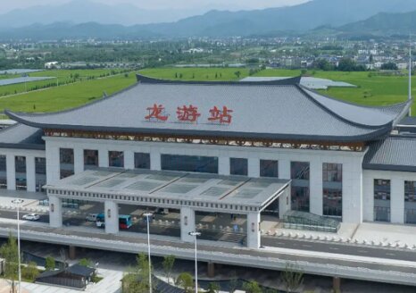 龍游高鐵站廣告-龍游站廣告投放價(jià)格-龍游高鐵廣告公司