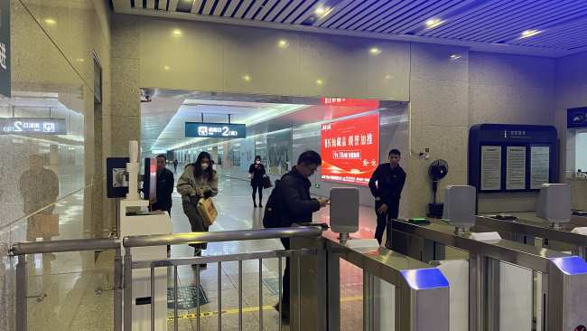 解析茂名站對抵達(dá)旅客實(shí)現(xiàn)首因效應(yīng)的廣告點(diǎn)位