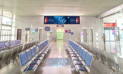 第一戶外傳媒-瑞安站-候車室一樓墻面燈箱