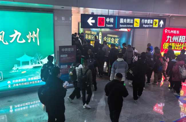 濟(jì)南機(jī)場一層國內(nèi)到達(dá)雙通道燈箱套裝投放策略