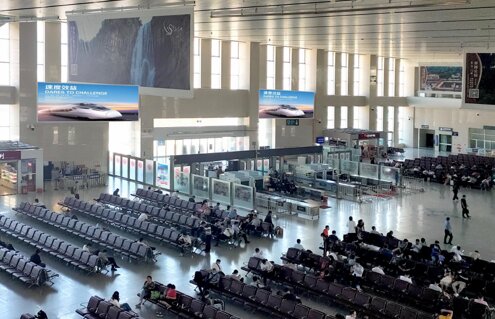 第一戶外傳媒-三門峽南站候車大廳燈箱廣告 第一戶外傳媒-三門峽南站候車大廳燈箱廣告