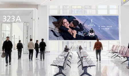 第一戶外傳媒-三亞鳳凰機(jī)場T3航站樓二層國內(nèi)出發(fā)到達(dá)混合大廳燈箱