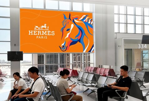 第一戶外傳媒-三亞鳳凰機(jī)場T3航站樓三層國內(nèi)出發(fā)候機(jī)大廳電梯正迎面燈箱