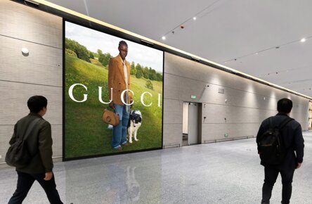 第一戶外傳媒-三亞鳳凰機(jī)場T3航站樓一層國內(nèi)到達(dá)行李提取大廳墻面燈箱