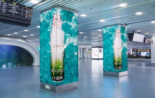 第一戶外傳媒-三亞鳳凰機(jī)場T1國內(nèi)到達(dá)行李廳中央通道LED包柱